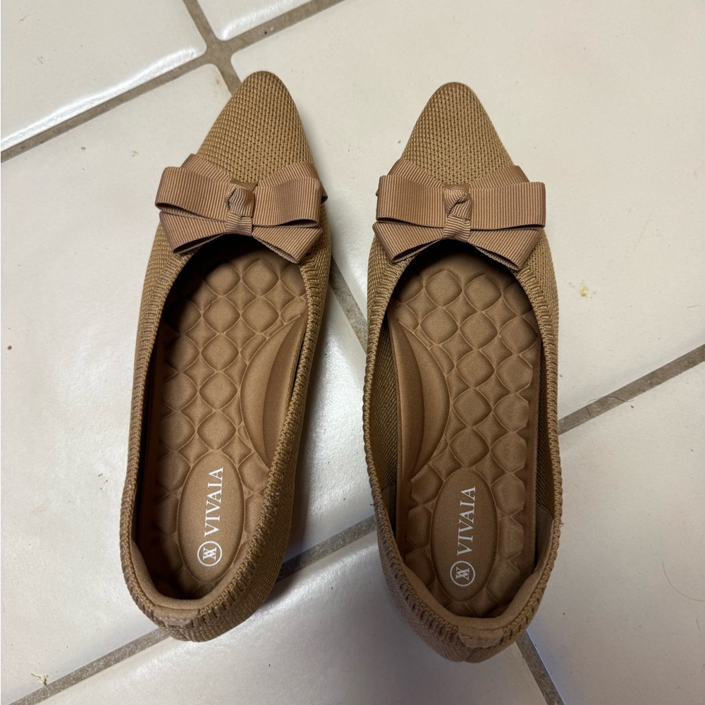 VIVAIA Women's Pointed Knit Ballet Flats with detachable  Bow clips - Tan 39
